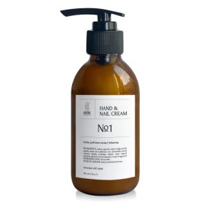 Nourishing Hand Cream with a Subtle Aroma