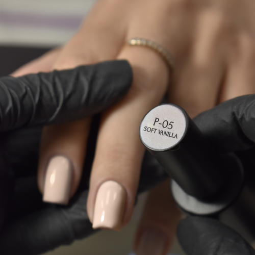 ADORE PROFESSIONAL Gel Polish 8ml P-05 - Soft Vanilla - Image 3